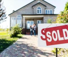 BUYING HOUSES and Land.